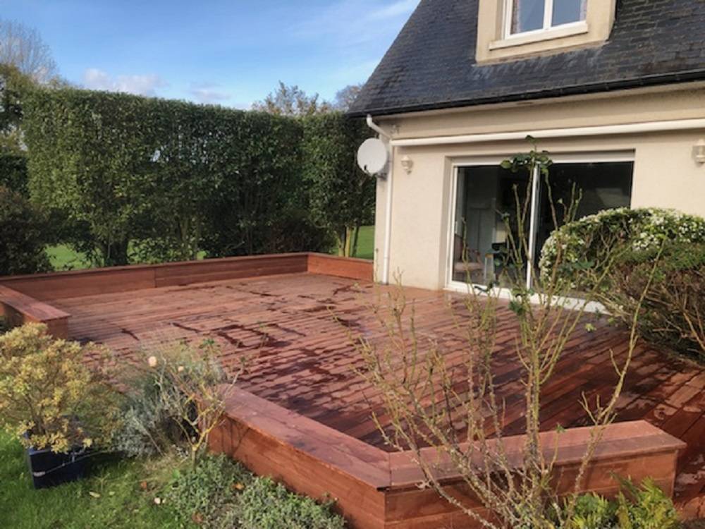 Réaliser la pose d'une terrasse bois par un professionnel proche Le Havre 76