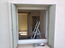 Pose de fenêtre (vue extérieure)